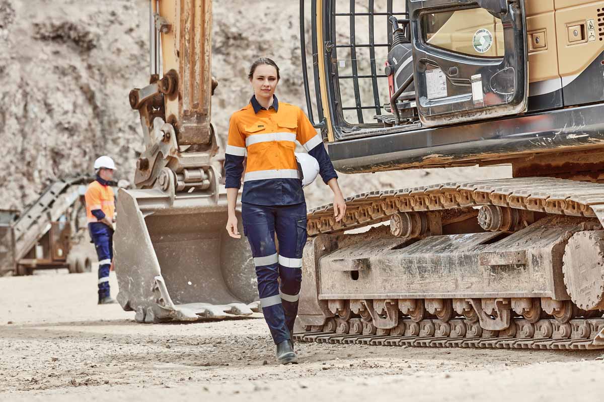 Syzmik Women's Essential Stretch Reflective BioMotion Taped Cargo Hi Vis Pants ZP733 (280 gsm Cotton) (Navy)